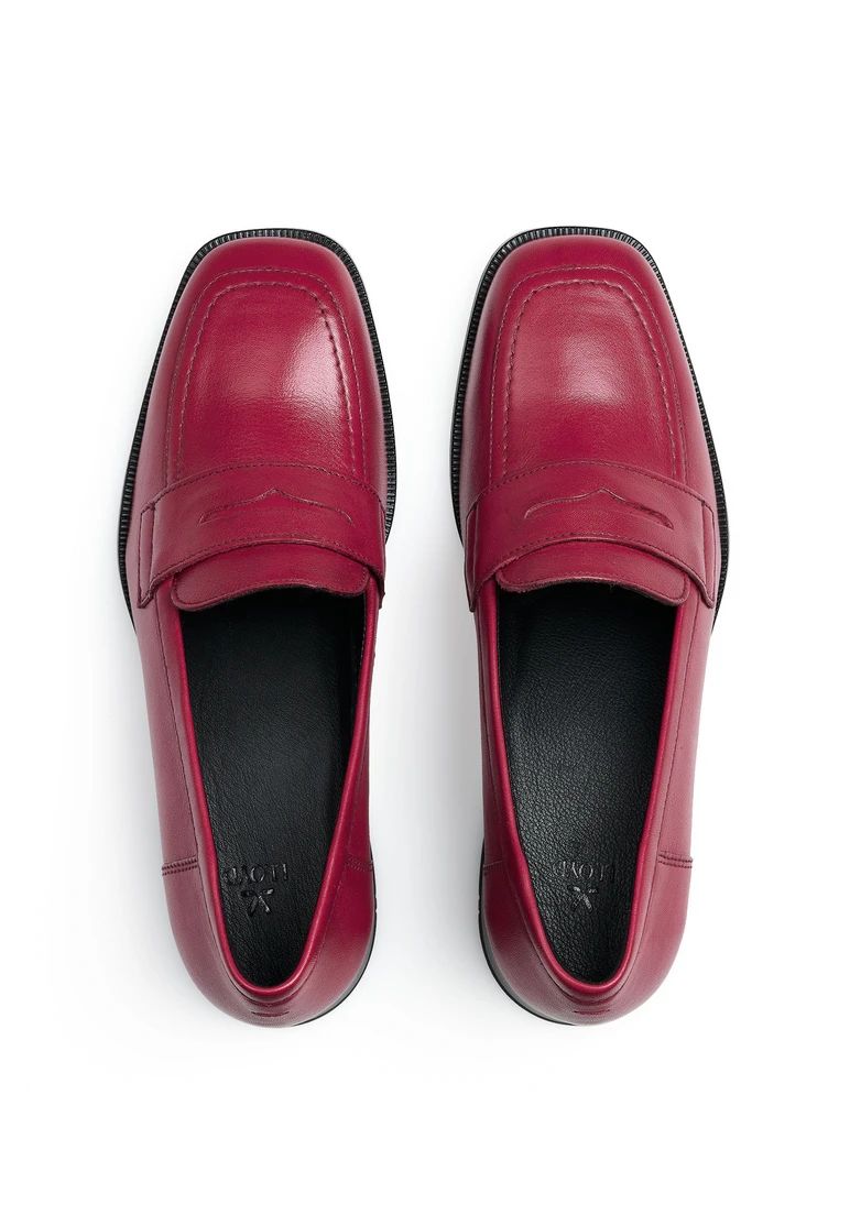 Lloyd Mira 245 - Rot